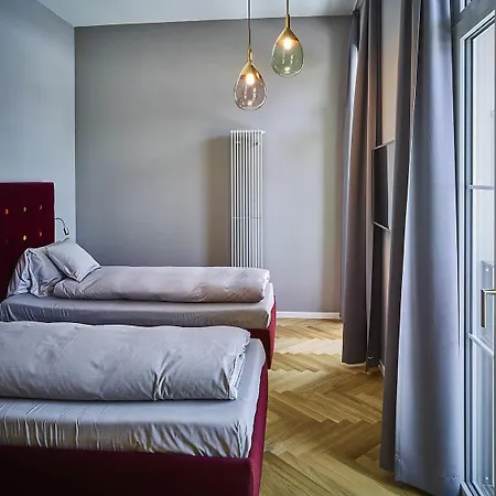 Bellevue-terminus - Urban Lifestyle אנגלברג