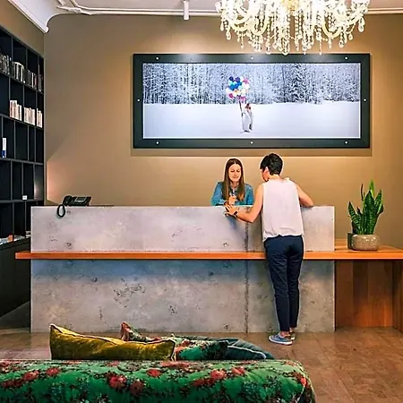 Bellevue-terminus - Urban Lifestyle Готель